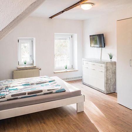 Lilie Inn Pension - 24 Stunden Check In ชเนเวอร์ดิงเงิน ภายนอก รูปภาพ